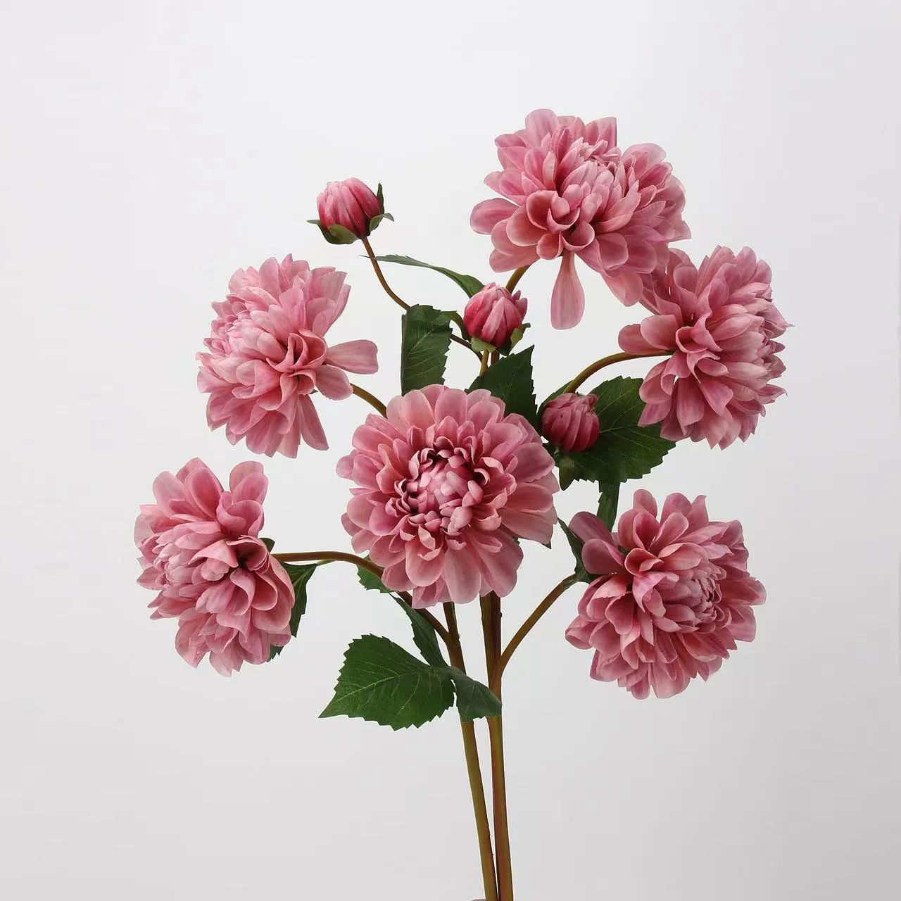 The application of artificial flower wedding bouquet